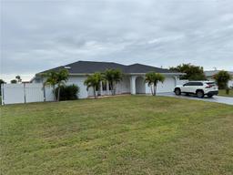 Picture of 1520 SE 20Th Ct, Cape Coral, FL 33990