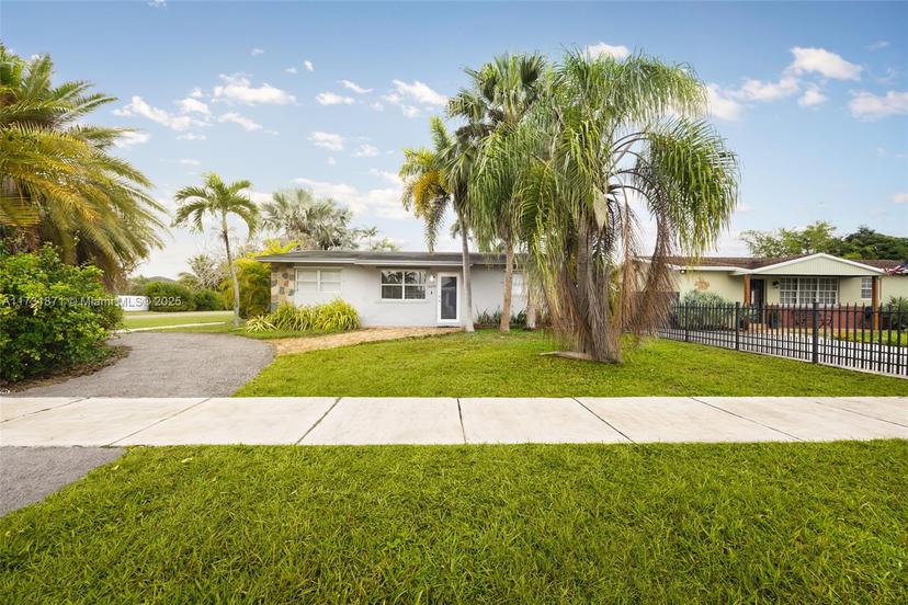 Picture of 17275 SW 302Nd St, Homestead FL 33030