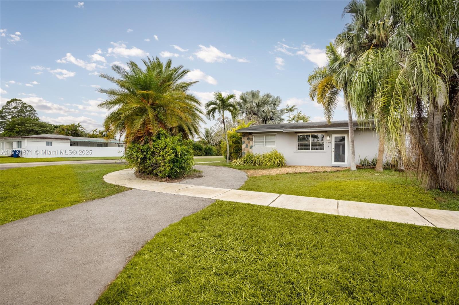 Picture of 17275 SW 302Nd St, Homestead, FL 33030