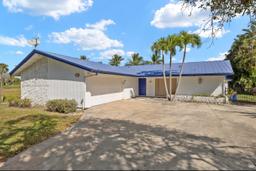 Picture of 746 Overiver Drive, Fort Myers, FL 33903