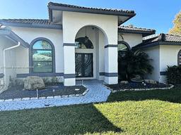 Picture of 12680 SW 34Th Pl, Davie, FL 33330