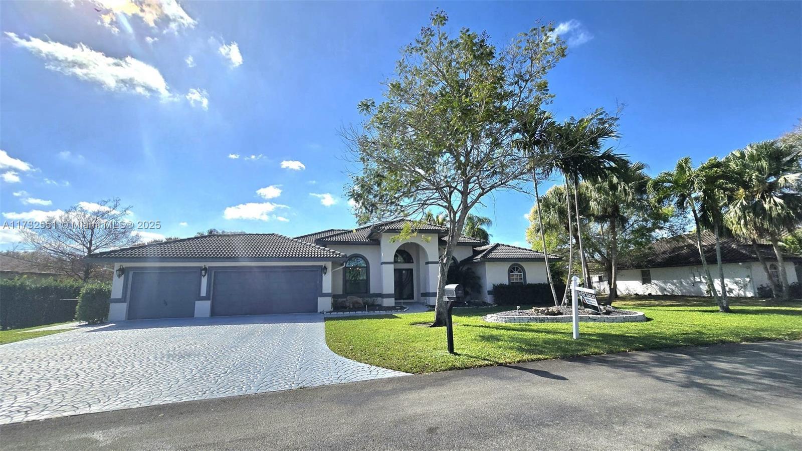 Picture of 12680 SW 34Th Pl, Davie, FL 33330