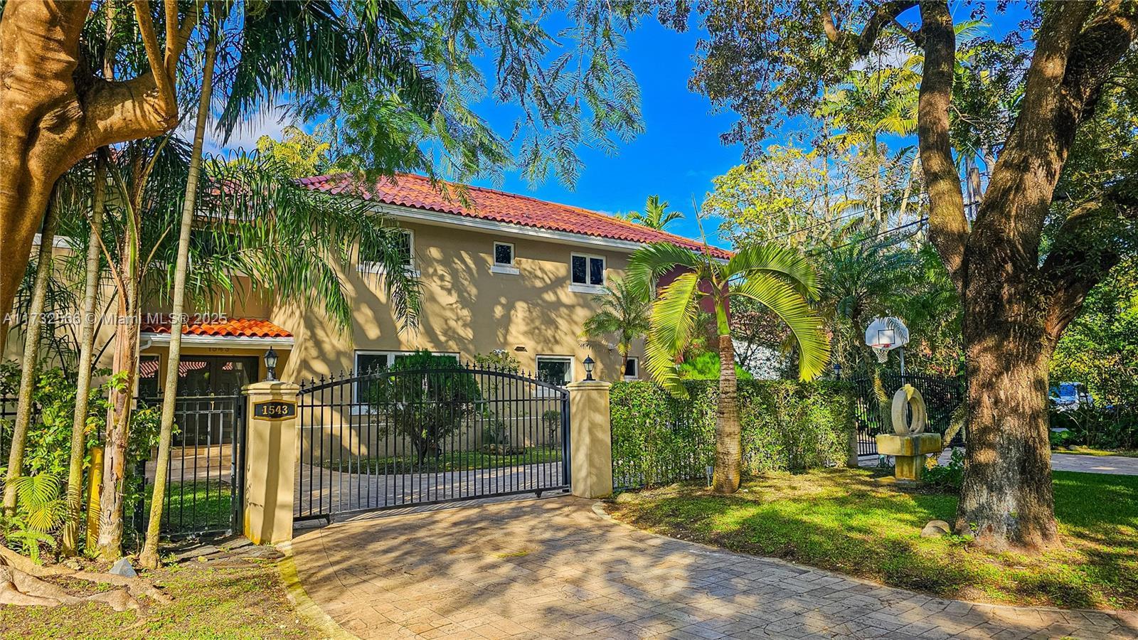 Picture of 1543 Dorado Ave, Coral Gables, FL 33146