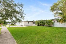 Picture of 9485 Thanksgiving Dr, Cutler Bay, FL 33157