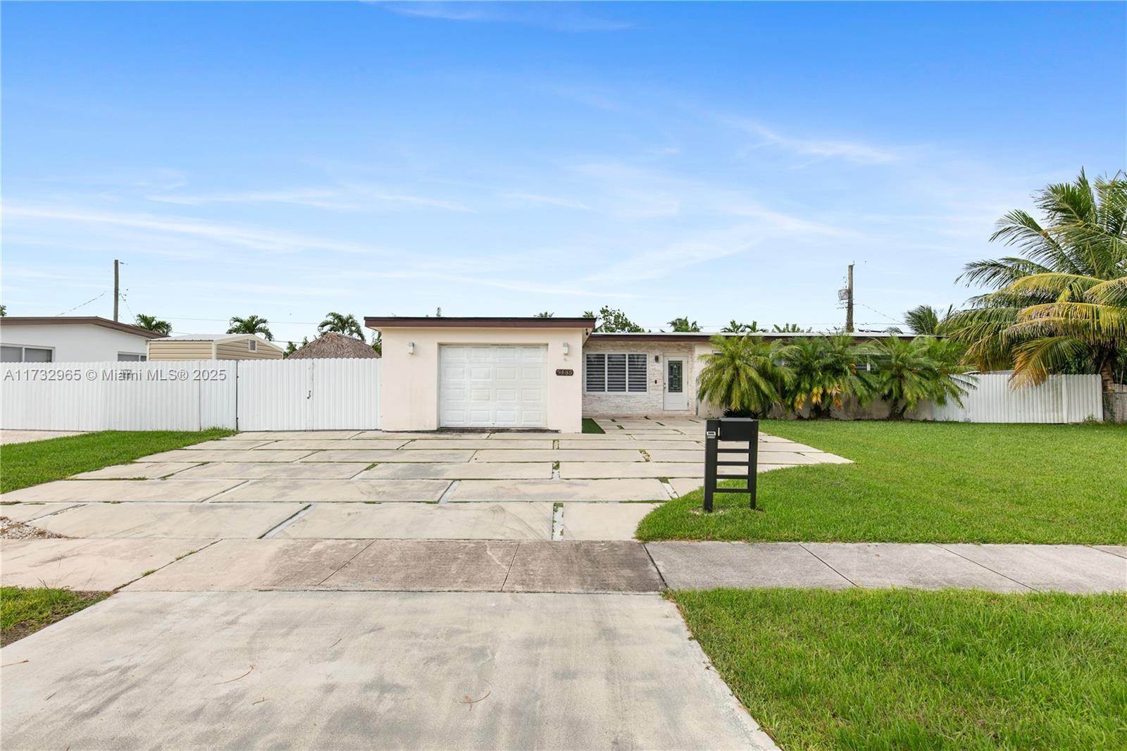 Picture of 9485 Thanksgiving Dr, Cutler Bay, FL 33157