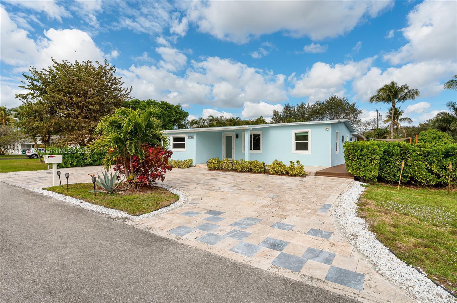 Picture of 6900 SW 57Th St, Davie, FL 33314