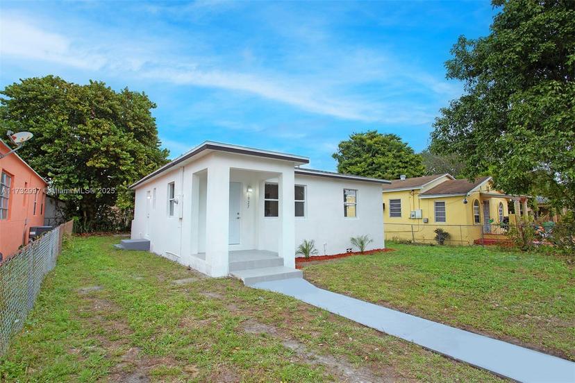 Picture of 1923 NW 66Th St, Miami FL 33147