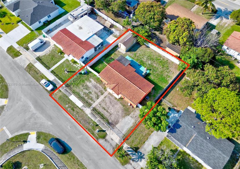 Picture of 3041 NW 210 Terrace, Miami Gardens FL 33056