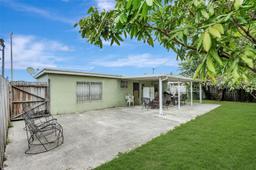 Picture of 750 E 8Th Ave, Hialeah, FL 33010