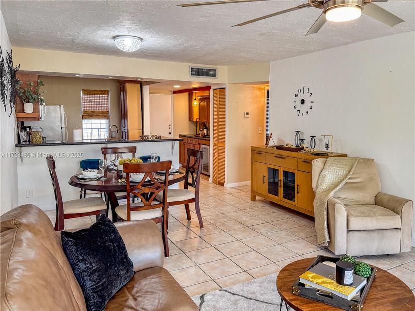 Picture of 2821 Somerset Dr # 312, Lauderdale Lakes FL 33311