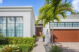 Picture of 895 NE 76Th St, Miami, FL 33138