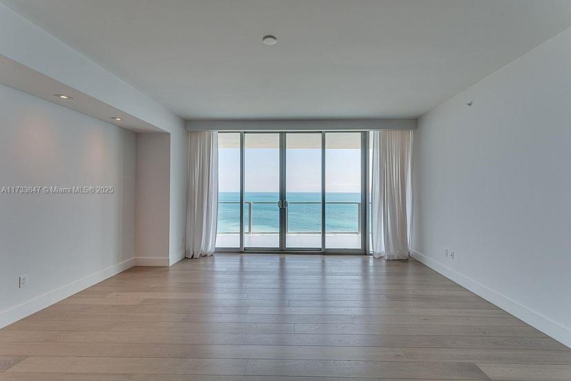 Picture of 360 Ocean Dr # 1004S, Key Biscayne FL 33149