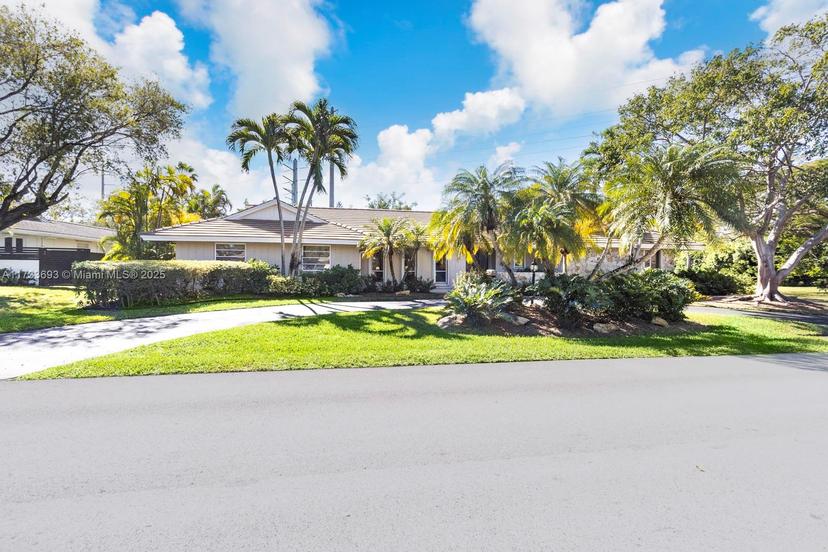 Picture of 7420 SW 145Th Ter, Palmetto Bay FL 33158