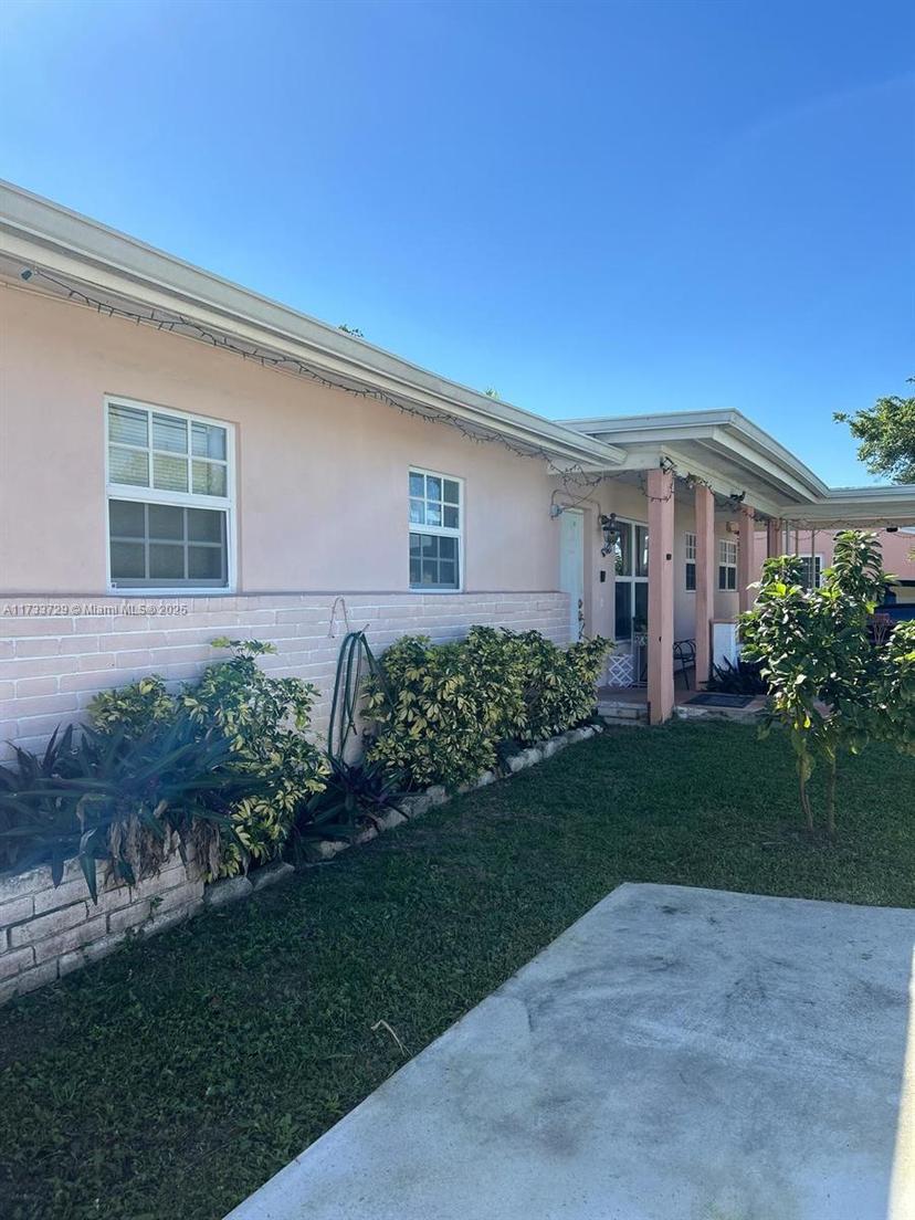 Picture of 4480 NW 176Th St, Miami Gardens FL 33055