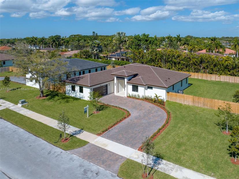 Picture of 8221 SW 193Rd Ter, Cutler Bay FL 33157