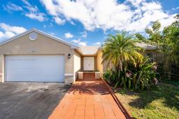 Picture of 3970 SW 72Nd Way, Davie, FL 33314