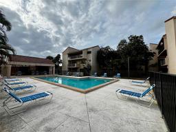 Picture of 6305 Gage Pl # 307, Miami Lakes, FL 33014