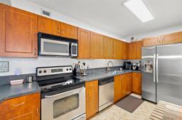 Picture of 401 69Th St # 513, Miami Beach, FL 33141