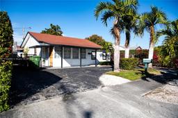 Picture of 811 NE 4Th Pl, Hialeah, FL 33010