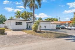 Picture of 7050 SW 10Th Ct, Pembroke Pines, FL 33023