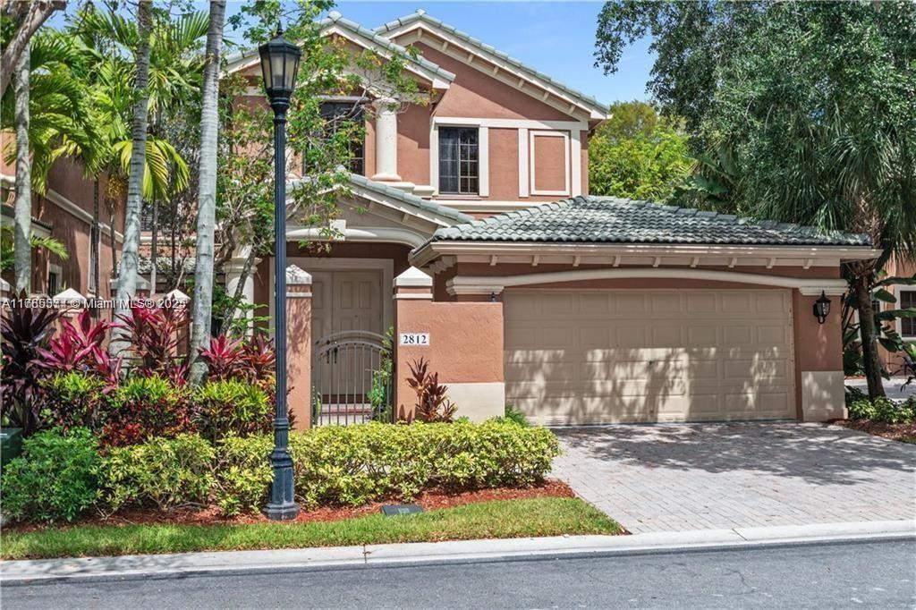 Picture of 2812 Kinsington Cir # 4, Weston, FL 33332