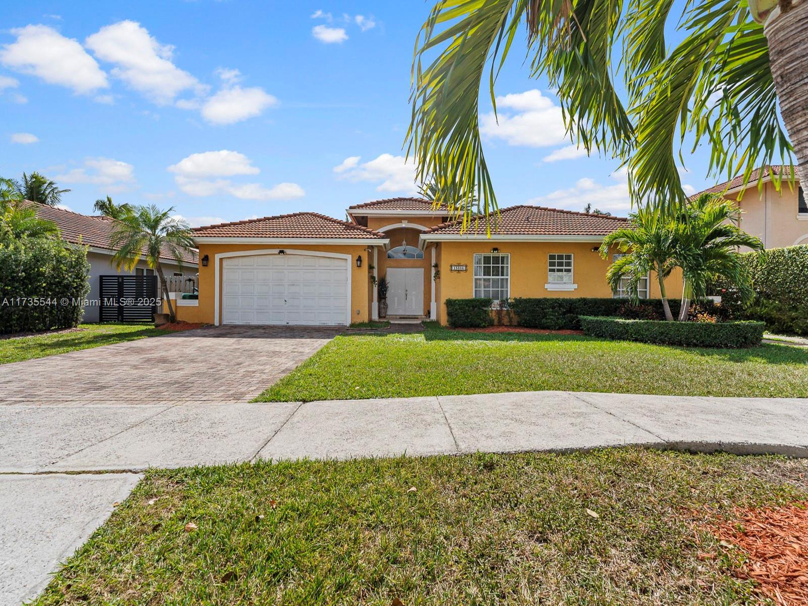 Picture of 15804 SW 99Th Ter, Miami, FL 33196