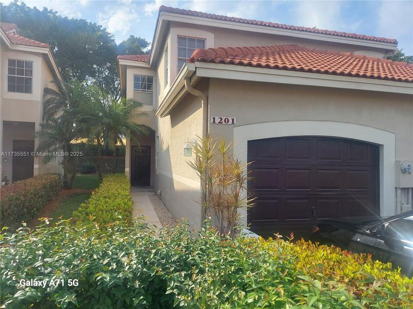 Picture of 1201 Sorrento Dr, Weston FL 33326