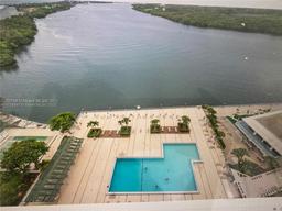 Picture of 300 Bayview Dr # 409, Sunny Isles Beach, FL 33160