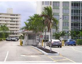 Picture of 1770 NE 191St St # 1, Miami, FL 33179