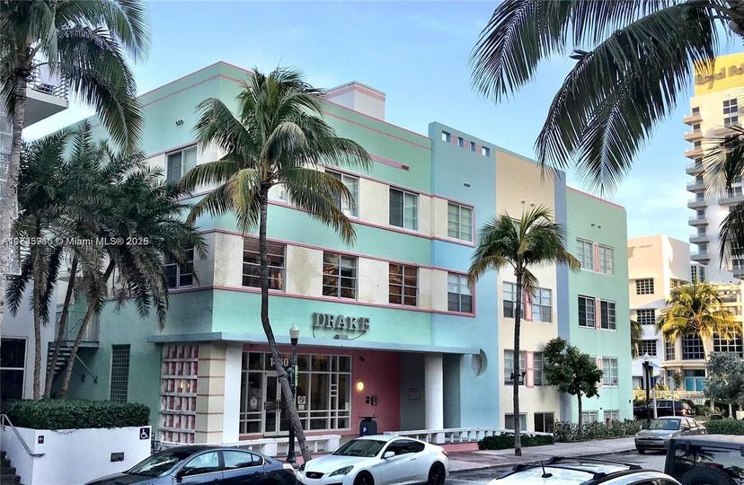 Picture of 1460 Ocean Dr # 204, Miami Beach FL 33139