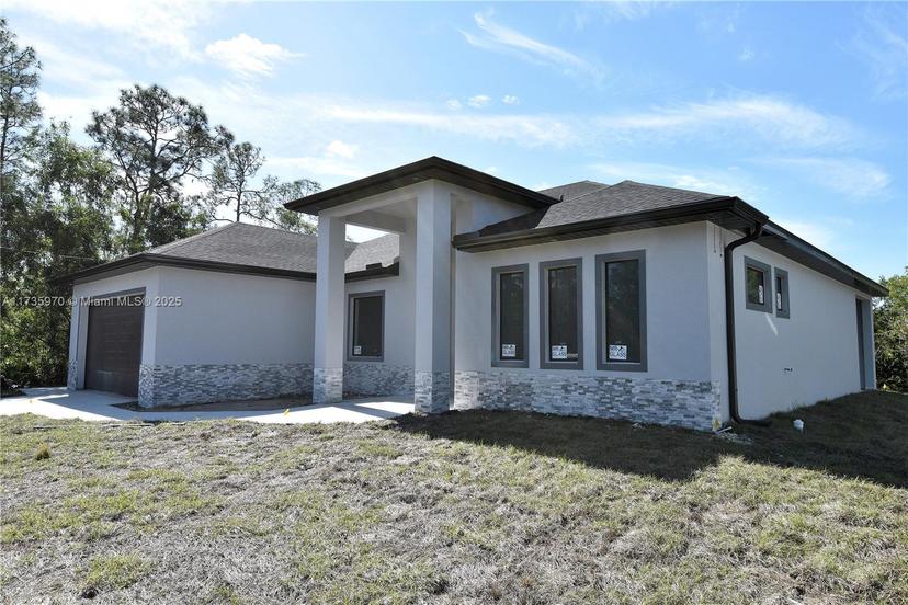 Picture of 103 Scott Ave, Lehigh Acres FL 33936