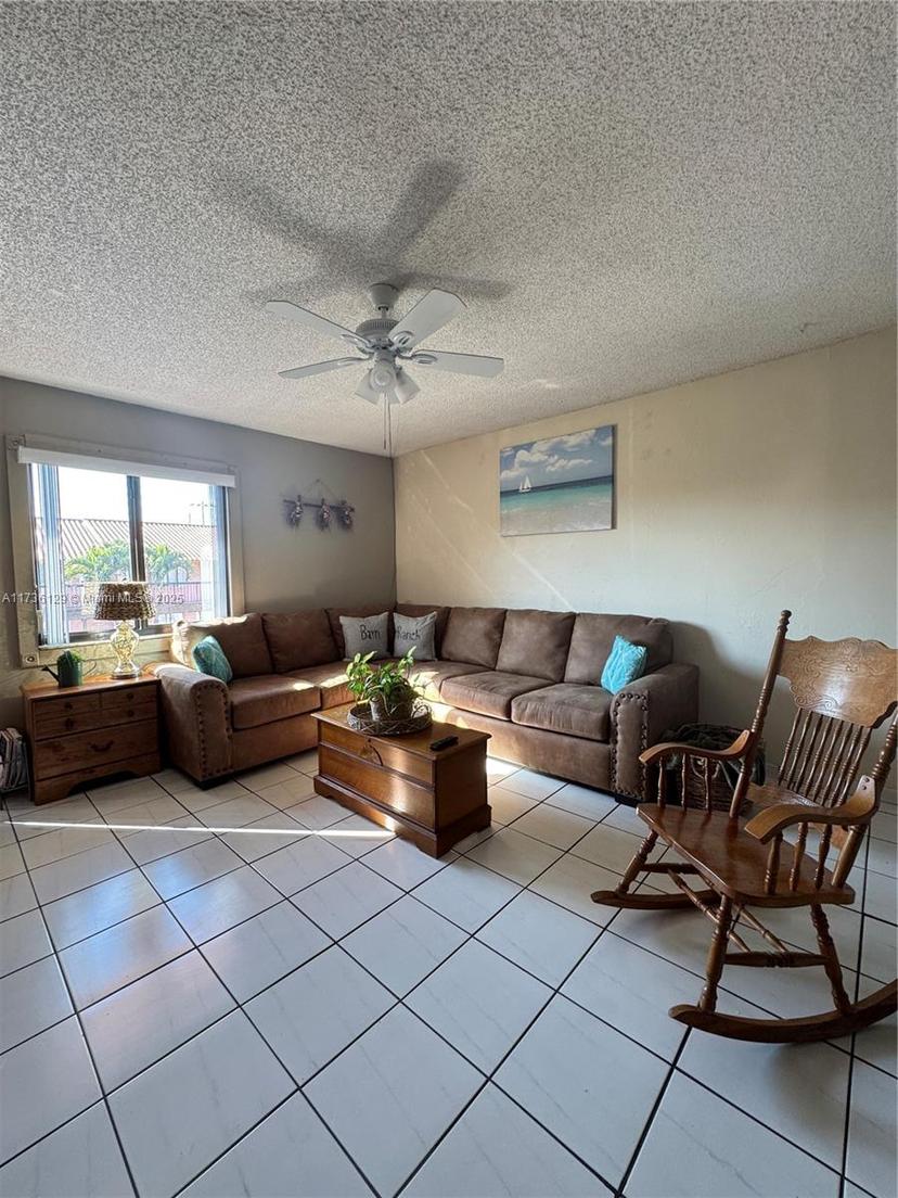 Picture of 2186 W 60Th St # 20213, Hialeah FL 33016