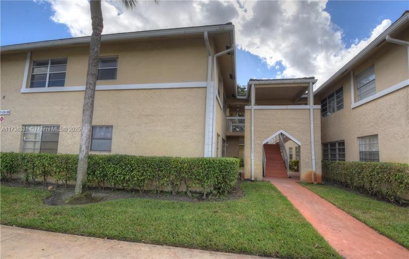 Picture of 10116 Twin Lakes Dr # C, Coral Springs FL 33071