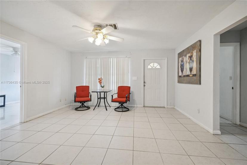 Picture of 107 Leeland Heights Blvd E, Lehigh Acres FL 33936