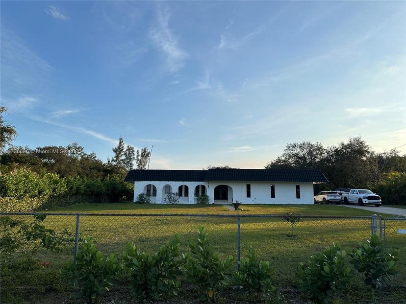 Picture of 15200 SW 268Th St, Homestead FL 33032