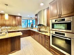 Picture of 3699 Lakeview Blvd, Delray Beach, FL 33445