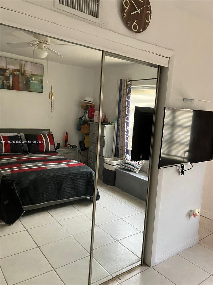 Picture of 383 E 4Th Ave # 8, Hialeah FL 33010