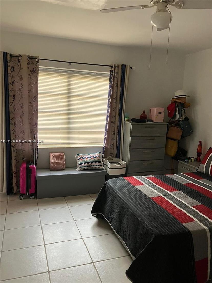 Picture of 383 E 4Th Ave # 8, Hialeah FL 33010