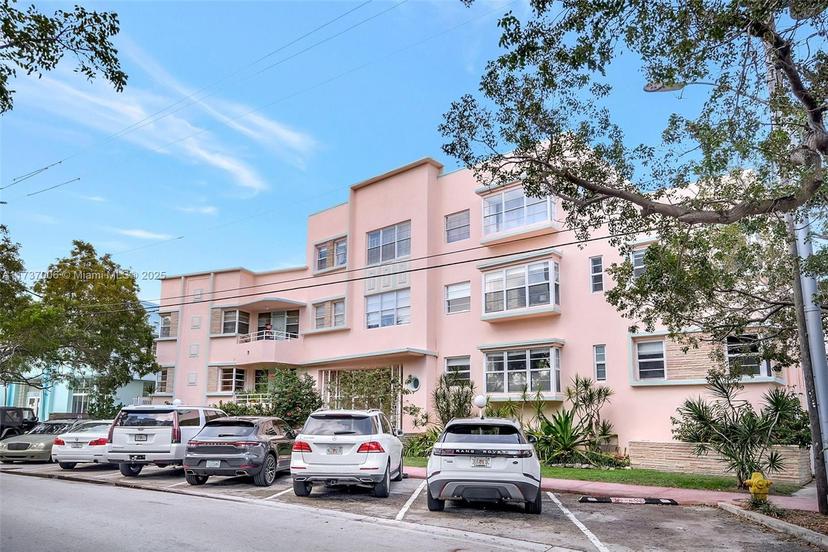 Picture of 6881 Bay Dr # 7, Miami Beach FL 33141