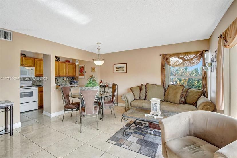 Picture of 505 S Pine Island Rd # 306B, Plantation FL 33324