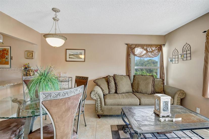 Picture of 505 S Pine Island Rd # 306B, Plantation FL 33324