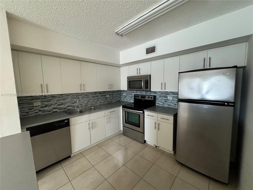 Picture of 3630 N 56Th Ave # 304, Hollywood FL 33021