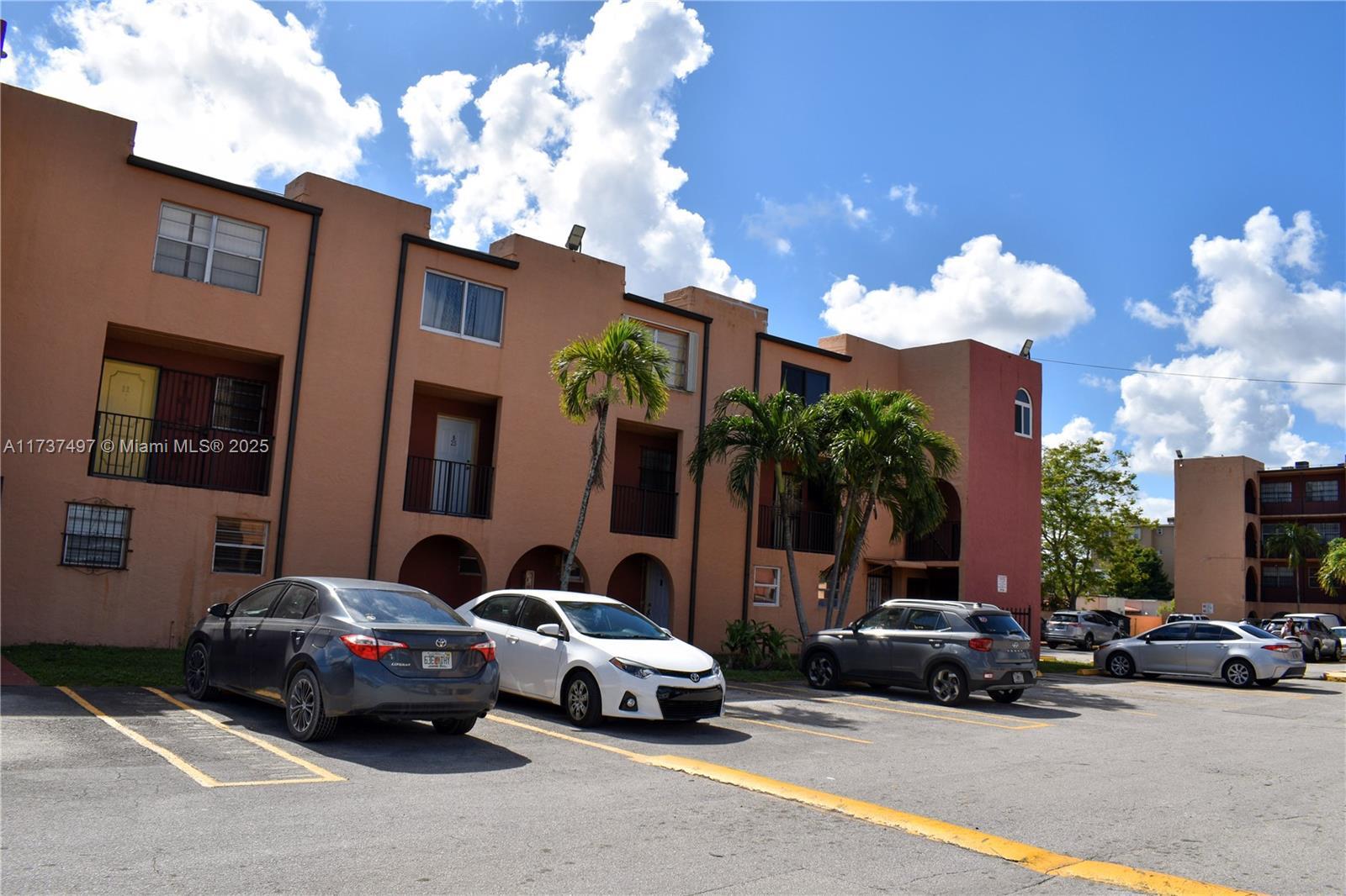 Picture of 6600 W 2Nd Ct # 15, Hialeah, FL 33012