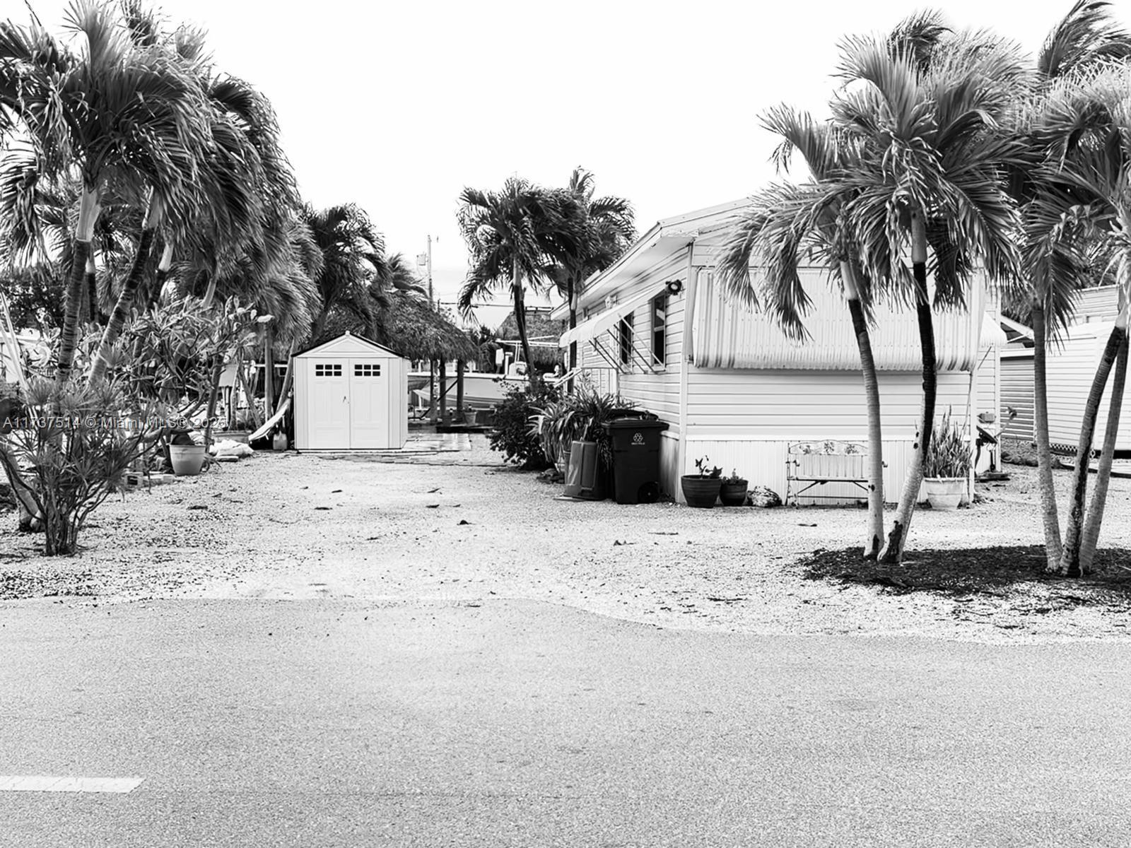 Picture of 1693 Bayview Dr, Lower Keys, FL 33042