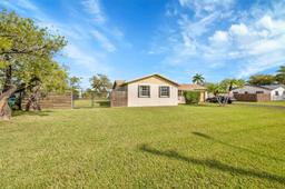 Picture of 15811 SW 284Th St, Homestead, FL 33033