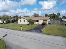 Picture of 15811 SW 284Th St, Homestead, FL 33033