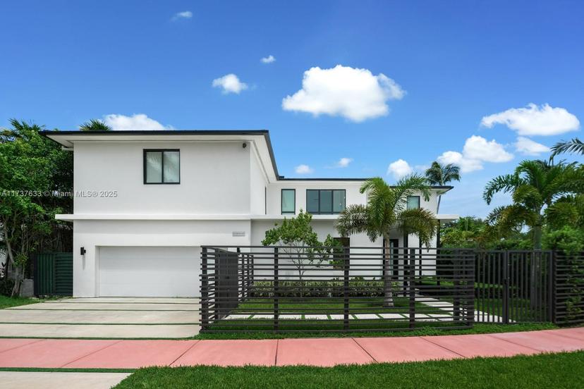 Picture of 795 Lakeview Dr, Miami Beach FL 33140