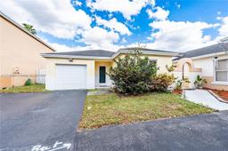 Picture of 4450 SW 72Nd Way, Davie, FL 33314