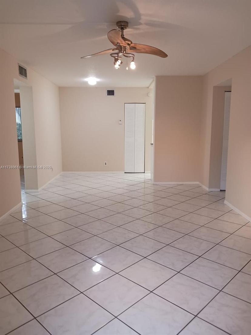 Picture of 504 Gardens Dr # 101, Pompano Beach FL 33069