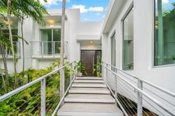 Picture of 1490 NE 101 St, Miami Shores, FL 33138